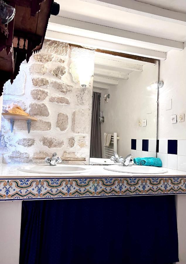 Studio St Remy Historic Center/Air-Com Сен-Реми-де-Прованс Экстерьер фото